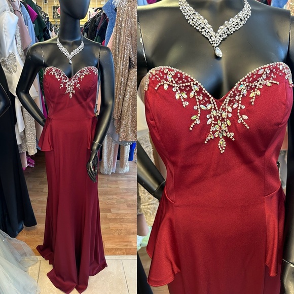 Elegant burgundy Strapless Evening Gown beaded with peplum size large - Picture 1 of 4